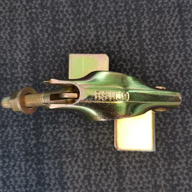 Pinindot ang scaffolding board retaining coupler bs1139 kulay zinc plated BRC